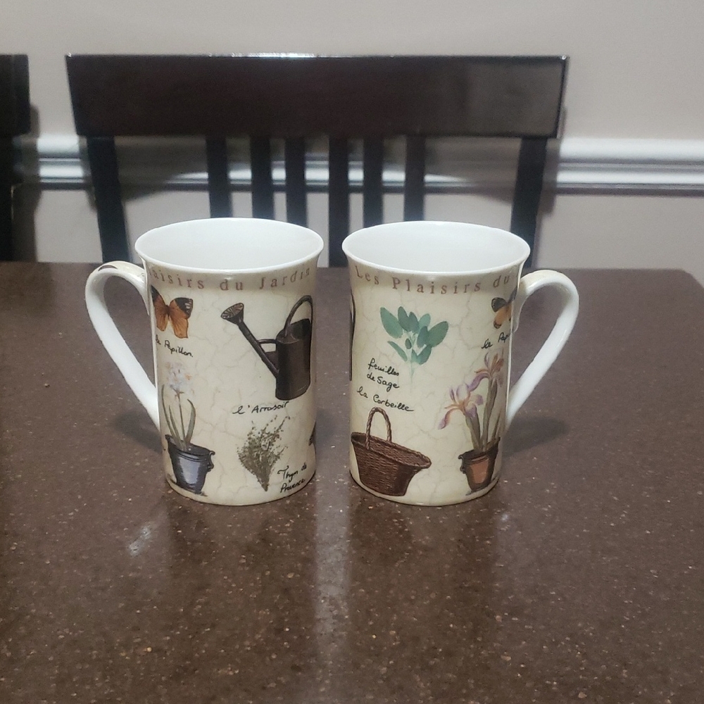 Floral Garden Themed Mugs - Cream.